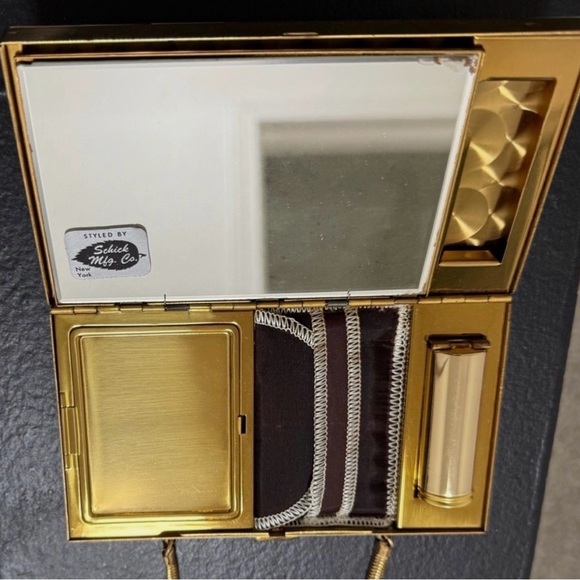 Stunning vintage 1950’s Mother of Pearl and brass minaudiere, clutch - Picture 2 of 8